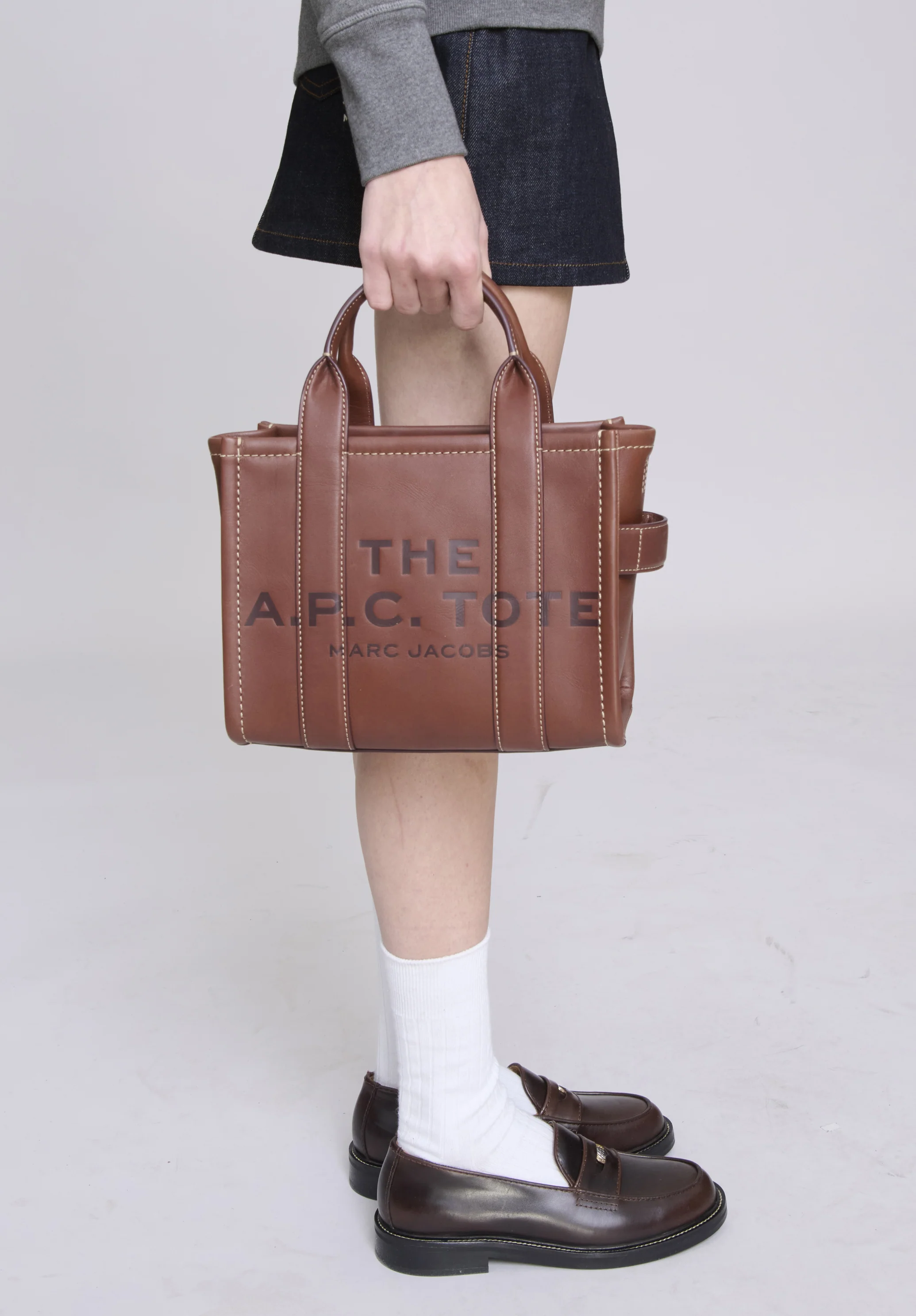 A.P.C. x Marc Jacobs. The A.P.C. Tote - Image 3