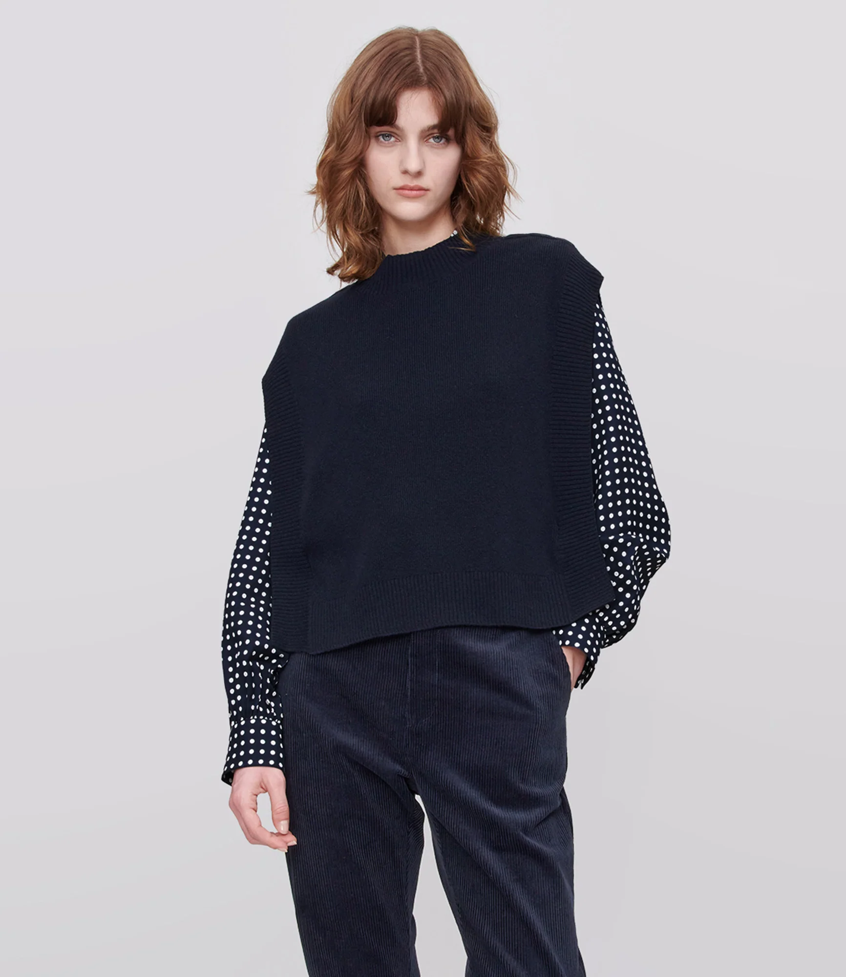 Mathilde sleeveless jumper - Image 2