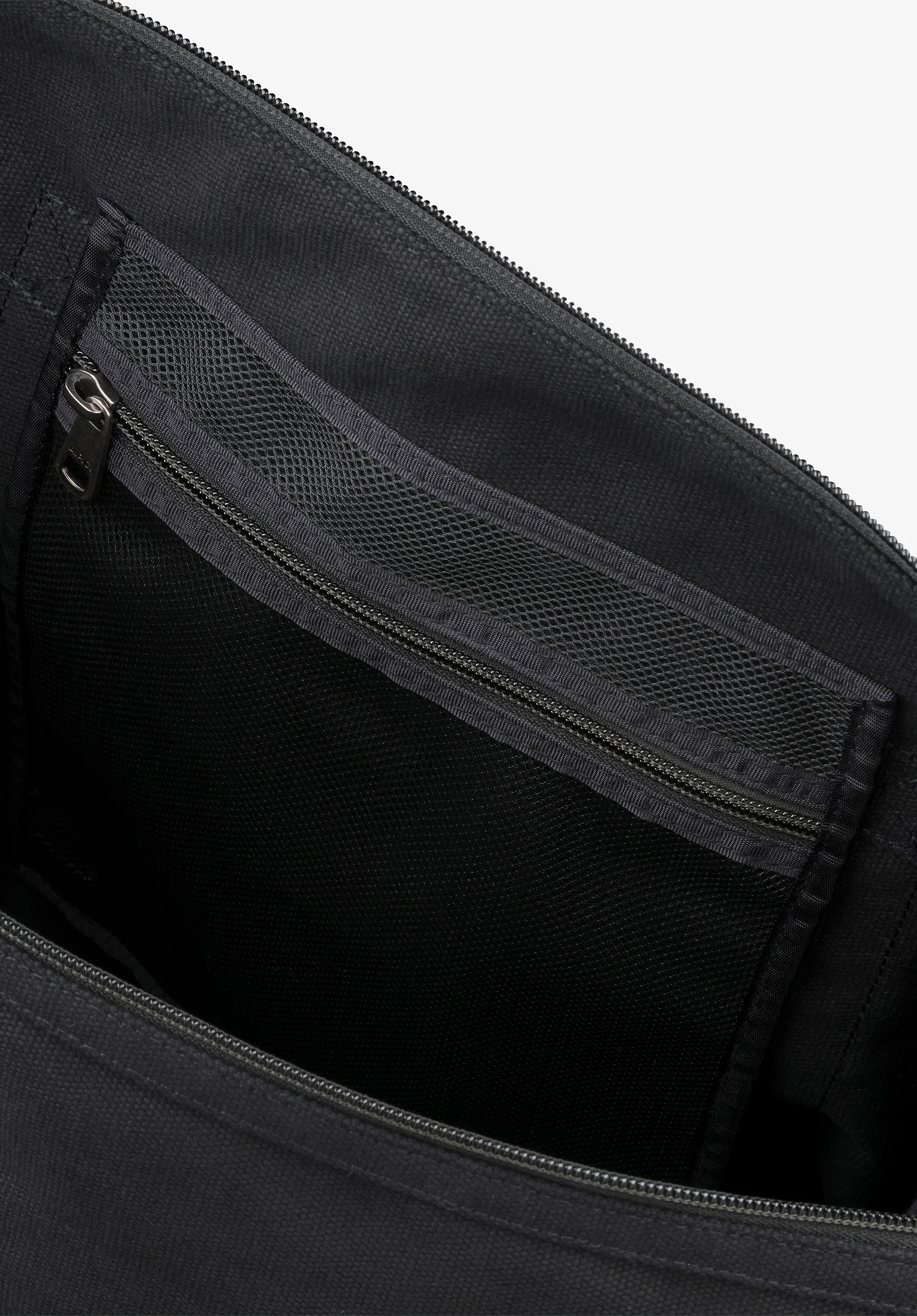 Recuperation gym bag - Image 5