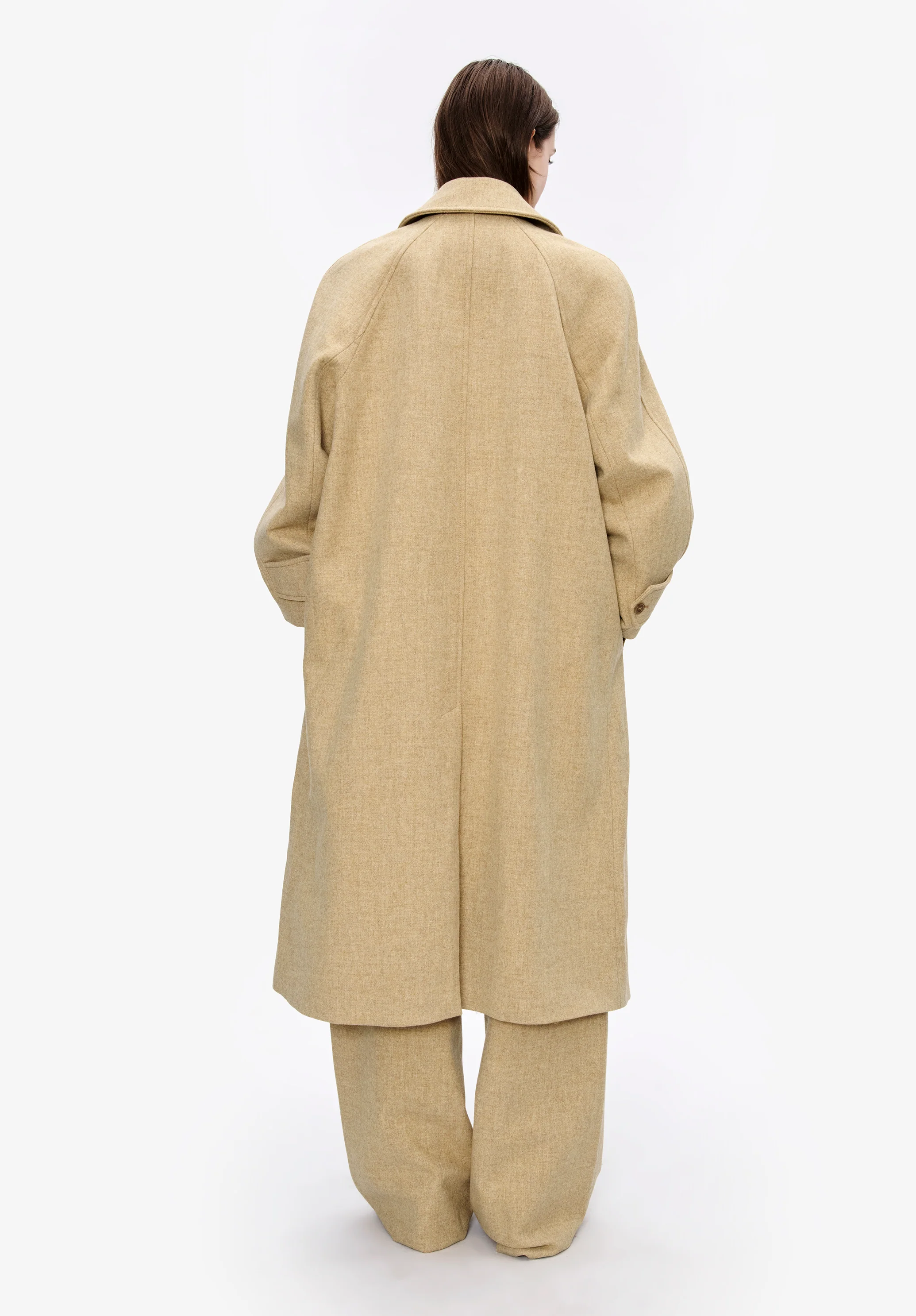 Oversize solid-colour coat with raglan sleeves - Image 3