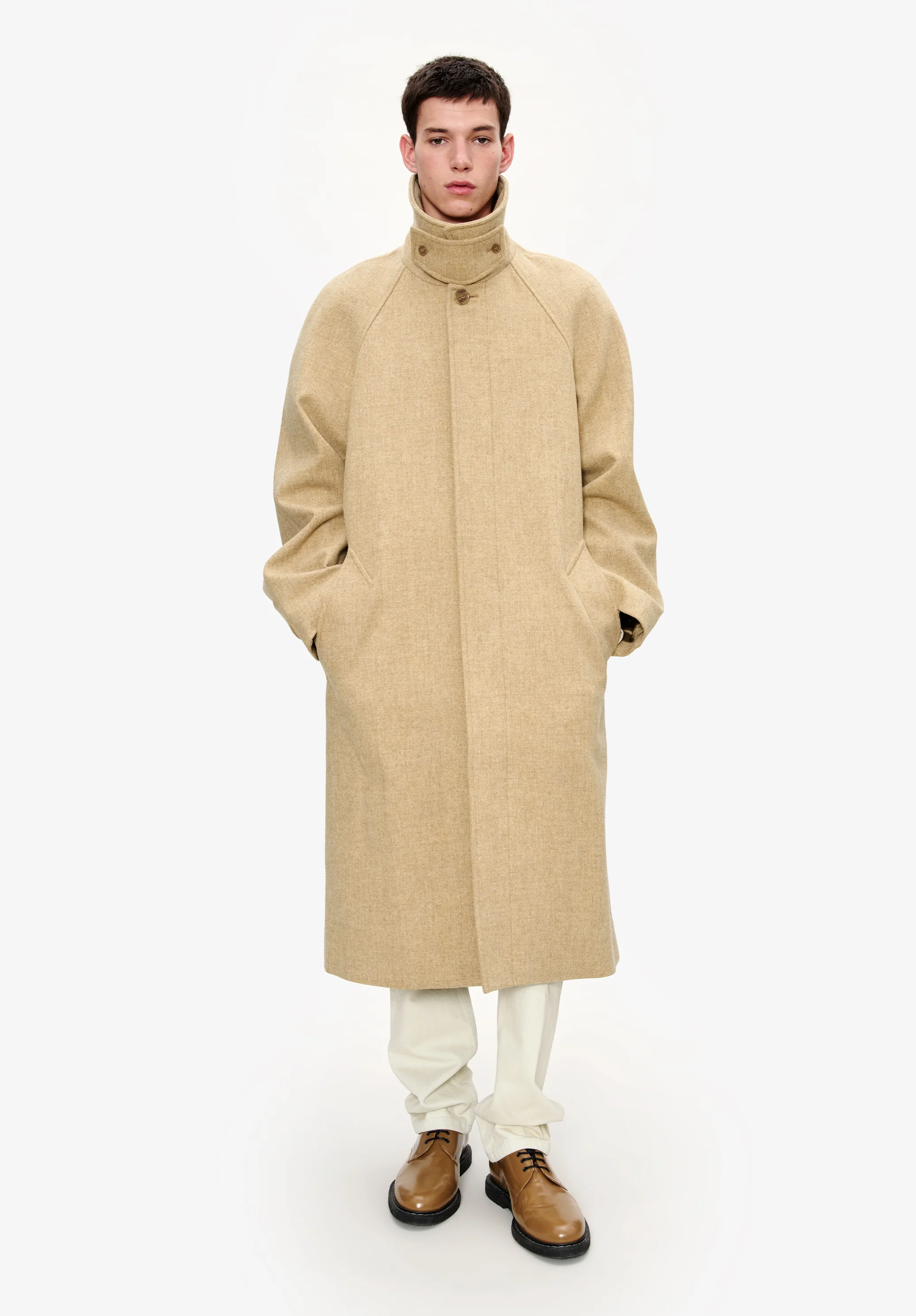 Oversize solid-colour coat with raglan sleeves - Image 3